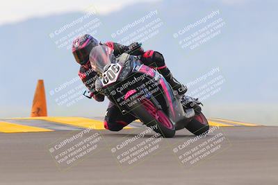 media/Sep-11-2022-SoCal Trackdays (Sun) [[81b7e951af]]/Turn 9 (930am)/